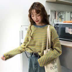 ItGirl Shop Vintage Clothing Bee Style Yellow Blue Stripes Knit Warm Sweater